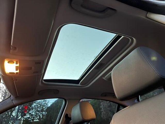 BMW寶馬 320I SEDAN ZA  第12張相片