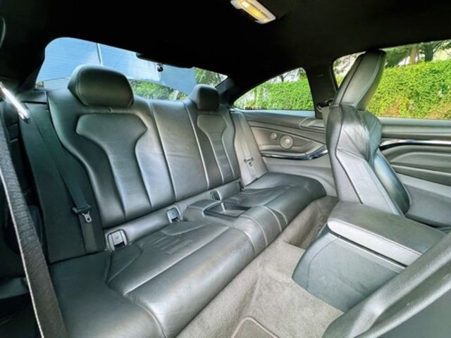 BMW寶馬 M4 COUPE  第10張相片