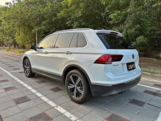 VOLKSWAGEN福斯 TIGUAN  第6張相片