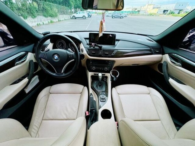 BMW寶馬 X1  第9張相片