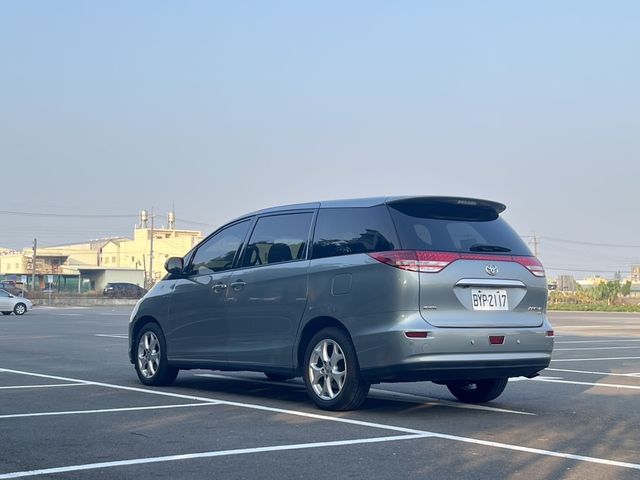 TOYOTA豐田 PREVIA  第6張相片
