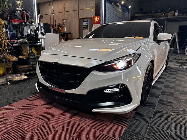 MAZDA馬自達 MAZDA 3  第1張相片