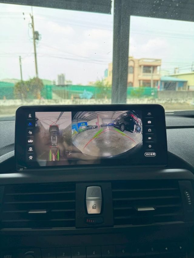 BMW寶馬 116I  第6張相片