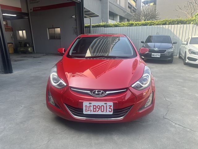 HYUNDAI現代 ELANTRA  第1張相片