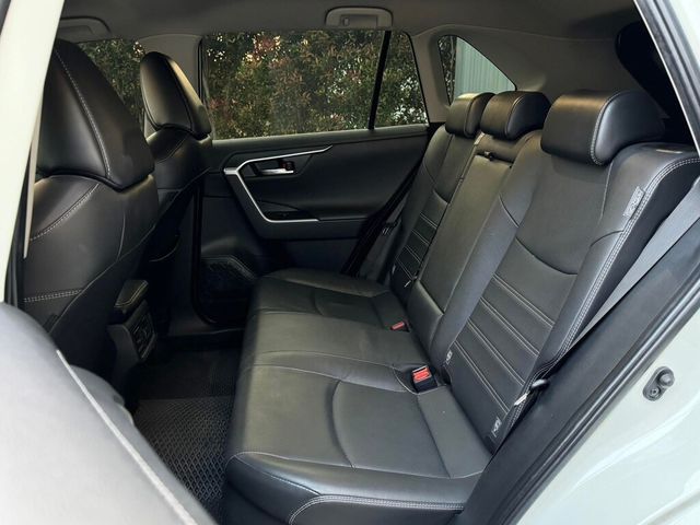 TOYOTA豐田 RAV4  第7張相片