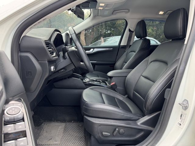FORD福特 KUGA  第8張相片