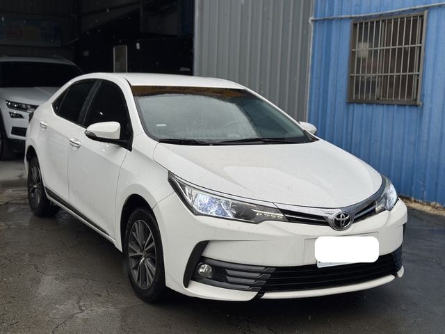 TOYOTA豐田 ALTIS  第1張相片