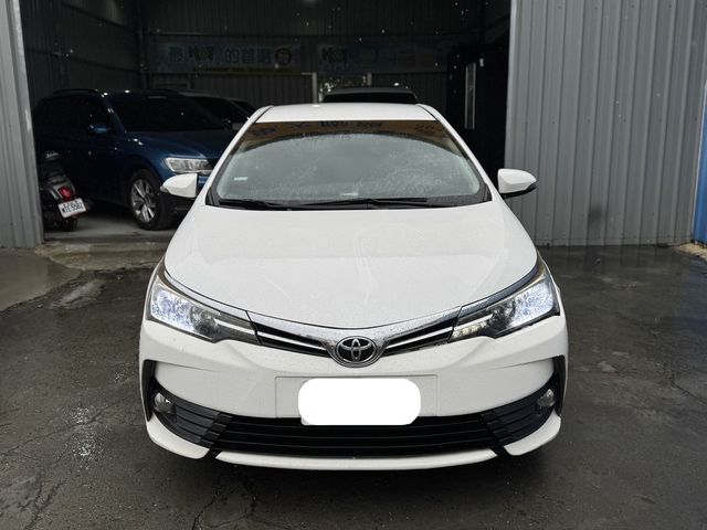 TOYOTA豐田 ALTIS  第3張相片