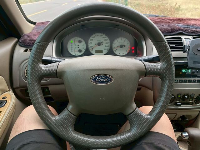 FORD福特 TIERRA  第8張相片