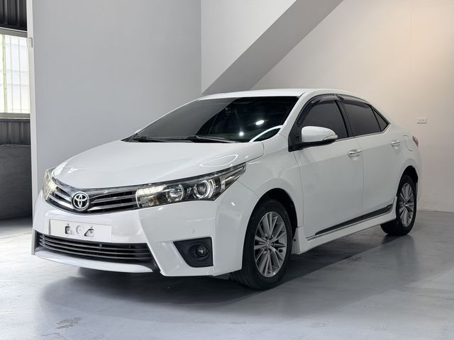 TOYOTA豐田 ALTIS  第1張相片