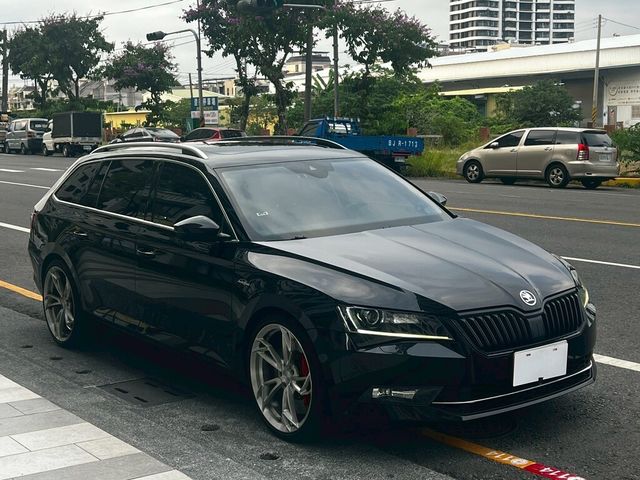 SKODA司科達 SUPERB COMBI  第1張相片