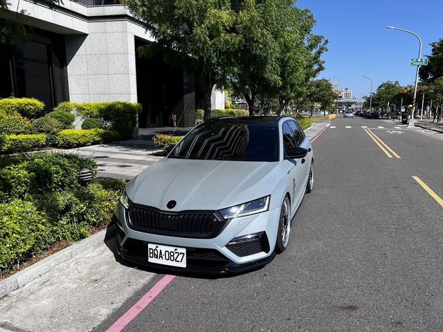 SKODA司科達 OCTAVIA COMBI  第1張相片