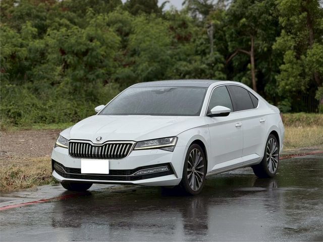 SKODA司科達 SUPERB SEDAN  第1張相片