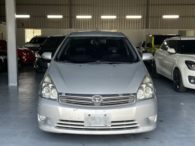 TOYOTA豐田 WISH  第3張相片