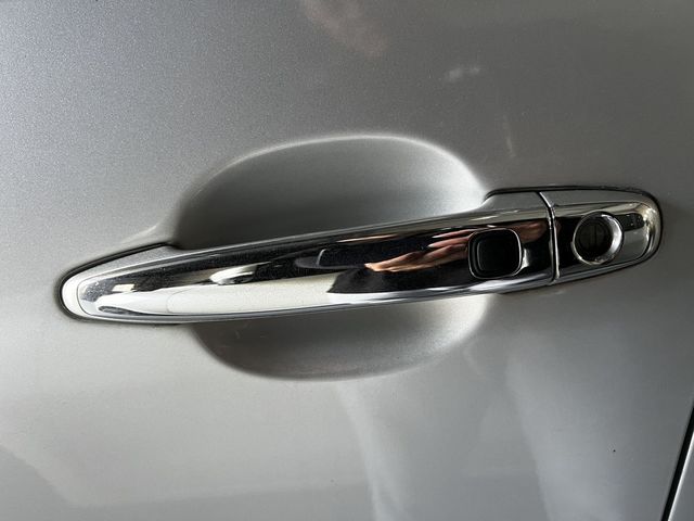 TOYOTA豐田 WISH  第12張相片