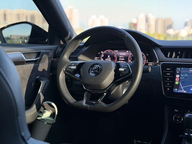 SKODA司科達 SUPERB COMBI  第9張相片