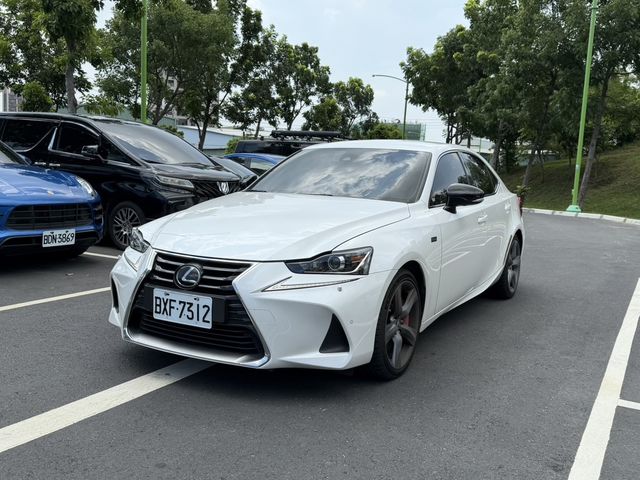 LEXUS凌志 IS 300  第1張相片