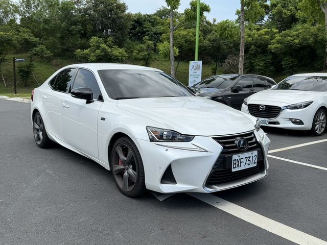 LEXUS凌志 IS 300  第2張相片