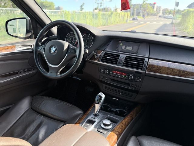 BMW寶馬 X5  第6張相片