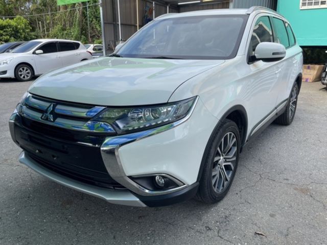 MITSUBISHI三菱 OUTLANDER  第1張相片