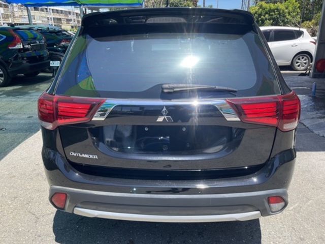 MITSUBISHI三菱 OUTLANDER  第4張相片