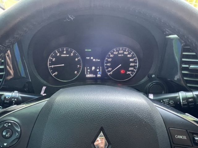 MITSUBISHI三菱 OUTLANDER  第7張相片