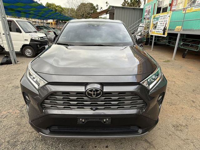 TOYOTA豐田 RAV4  第3張相片