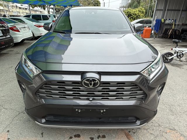TOYOTA豐田 RAV4  第3張相片