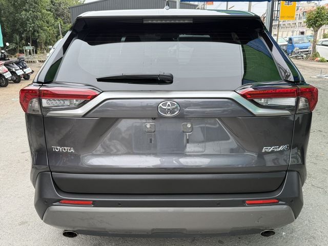 TOYOTA豐田 RAV4  第4張相片