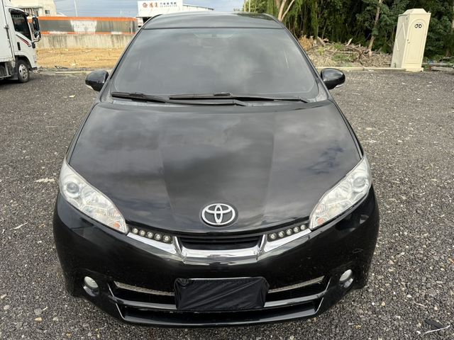TOYOTA豐田 WISH  第3張相片