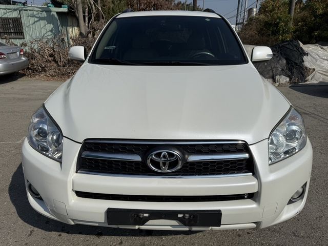 TOYOTA豐田 RAV4  第3張相片