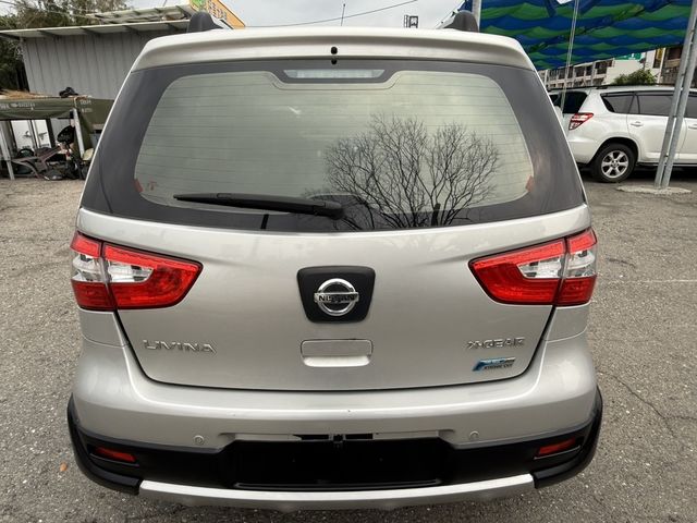 NISSAN日產 LIVINA  第4張相片