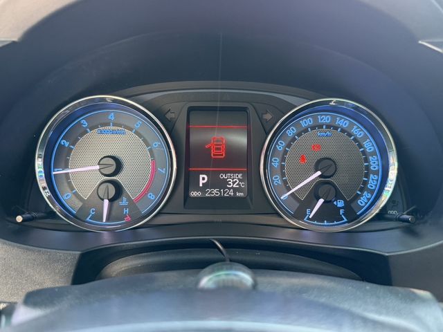 TOYOTA豐田 ALTIS  第6張相片