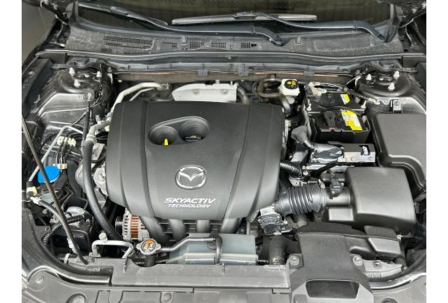 2018 MAZDA3 尊榮安全版  第10張相片