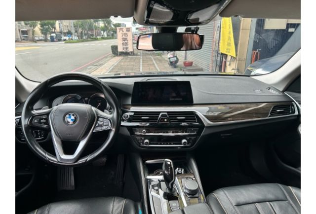 2018年式  BMW 520i Luxury line  第6張相片
