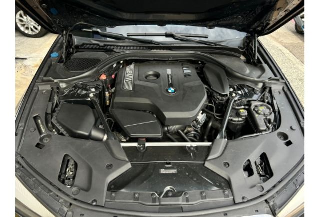 2018年式  BMW 520i Luxury line  第8張相片