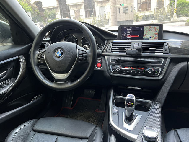 BMW寶馬 328I  第7張相片