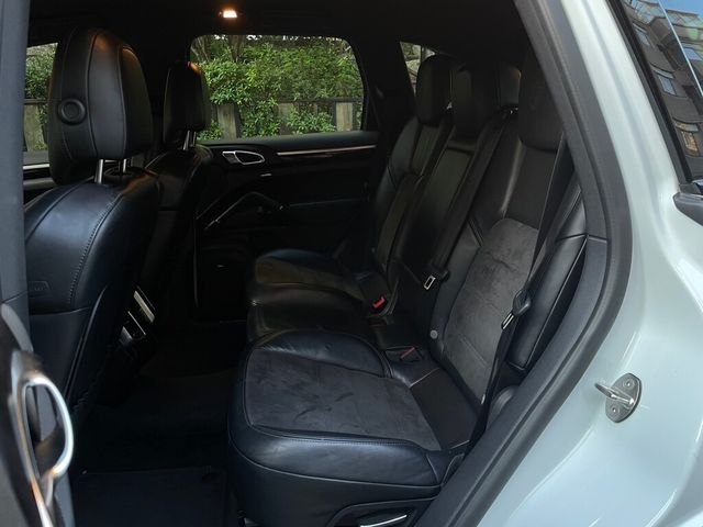 PORSCHE保時捷 CAYENNE  第9張相片