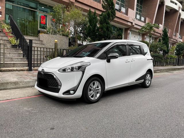 TOYOTA豐田 SIENTA  第1張相片