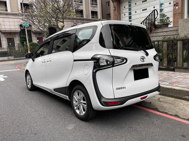 TOYOTA豐田 SIENTA  第4張相片