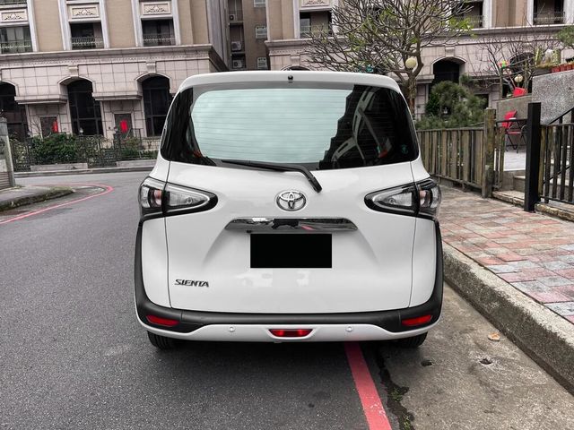 TOYOTA豐田 SIENTA  第5張相片