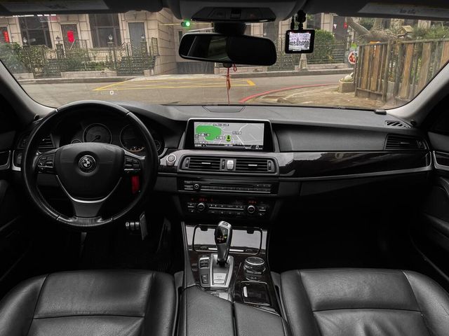 BMW寶馬 528I  第6張相片
