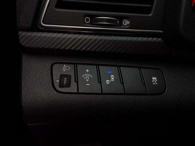 HYUNDAI現代 ELANTRA  第12張相片