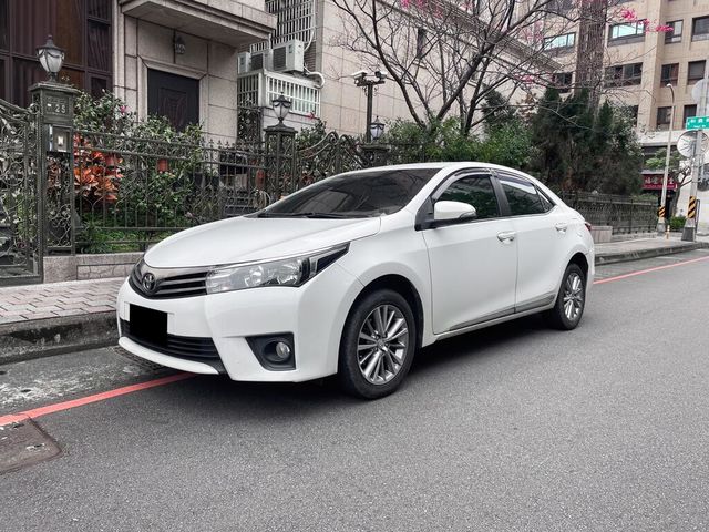 TOYOTA豐田 ALTIS  第1張相片