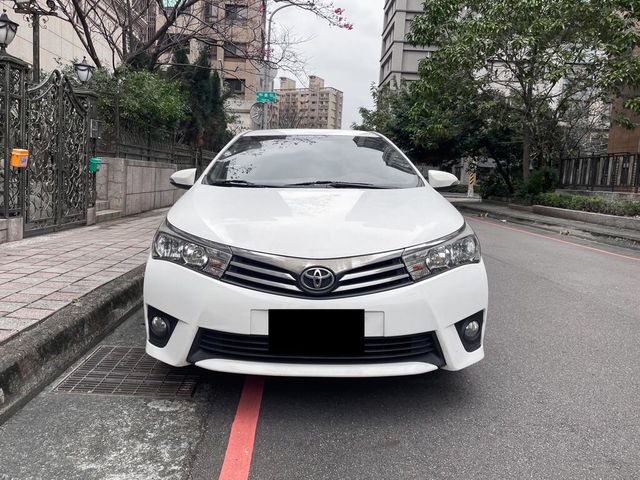 TOYOTA豐田 ALTIS  第2張相片