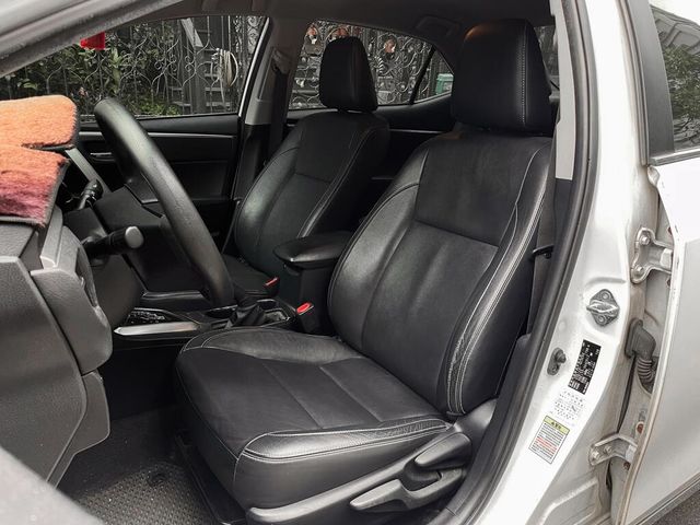 TOYOTA豐田 ALTIS  第7張相片