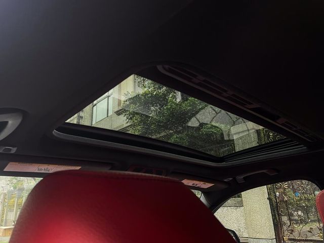 BMW寶馬 328I  第8張相片