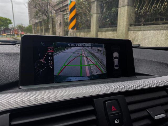 BMW寶馬 328I  第10張相片