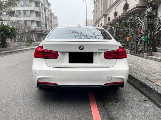 BMW寶馬 320I  第5張相片