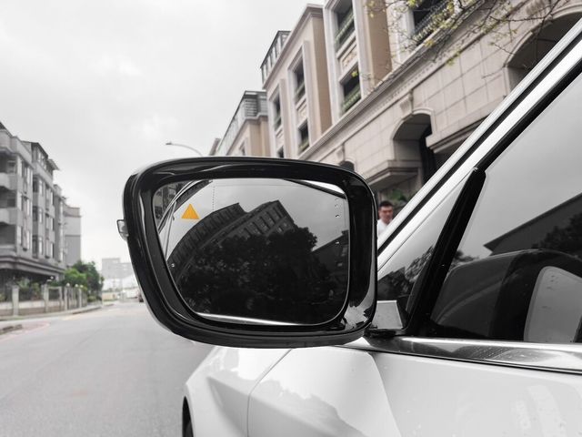 BMW寶馬 520D  第13張相片